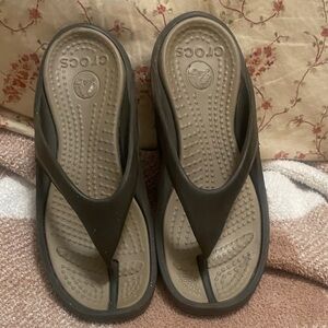 CROCS Two-Tone Brown/Taupe Flip Sandals